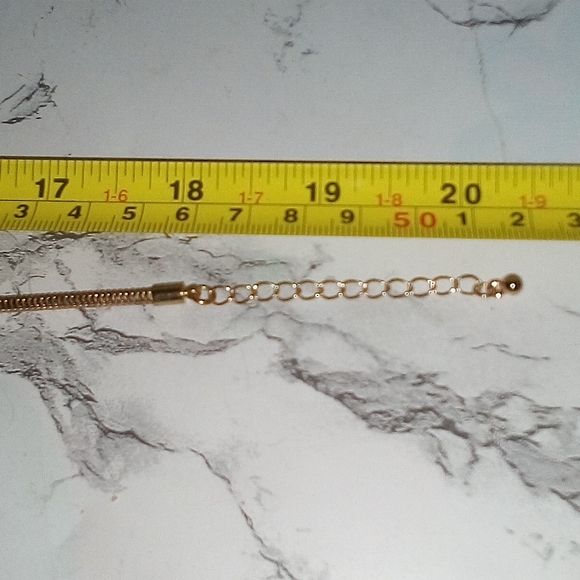 Beautiful Vintage Gold Tone Statement Necklace with Tassel - Picture 5 of 11